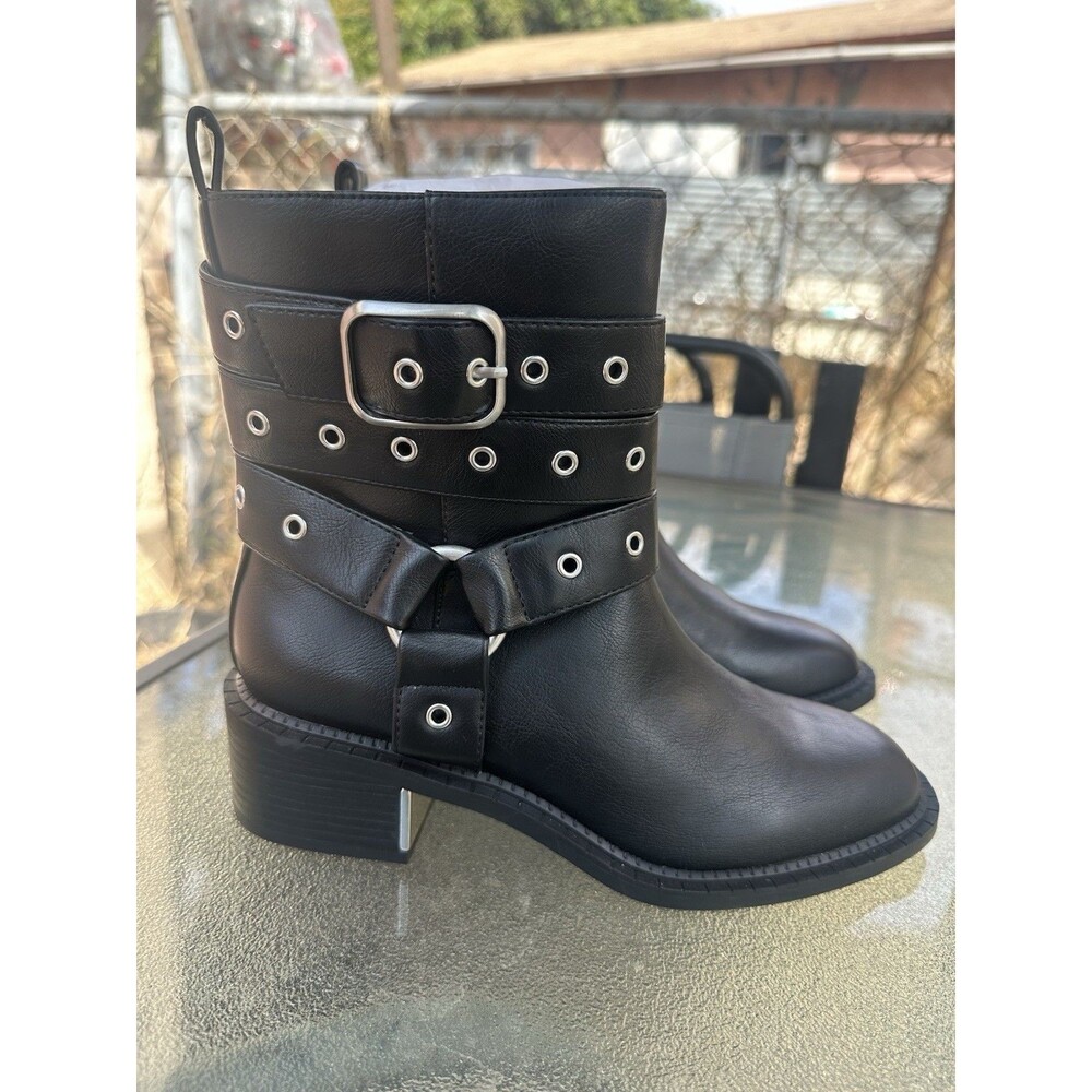 BCBGeneration BARLA Womens Studded Manmade Motorcycle Boots, Size 5.5M